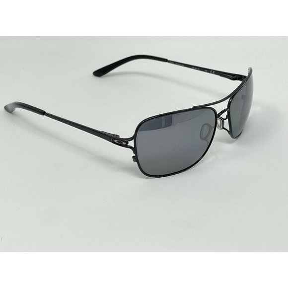 Oakley Conquest OO4101-04 Black Metal Polarized Light Scratches main image 8